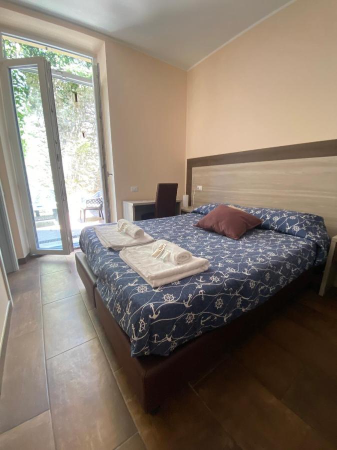 Good Night Moon Hotel La Spezia Luaran gambar