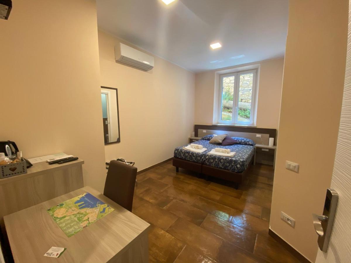 Good Night Moon Hotel La Spezia Luaran gambar