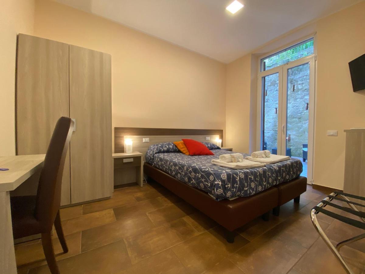 Good Night Moon Hotel La Spezia Luaran gambar