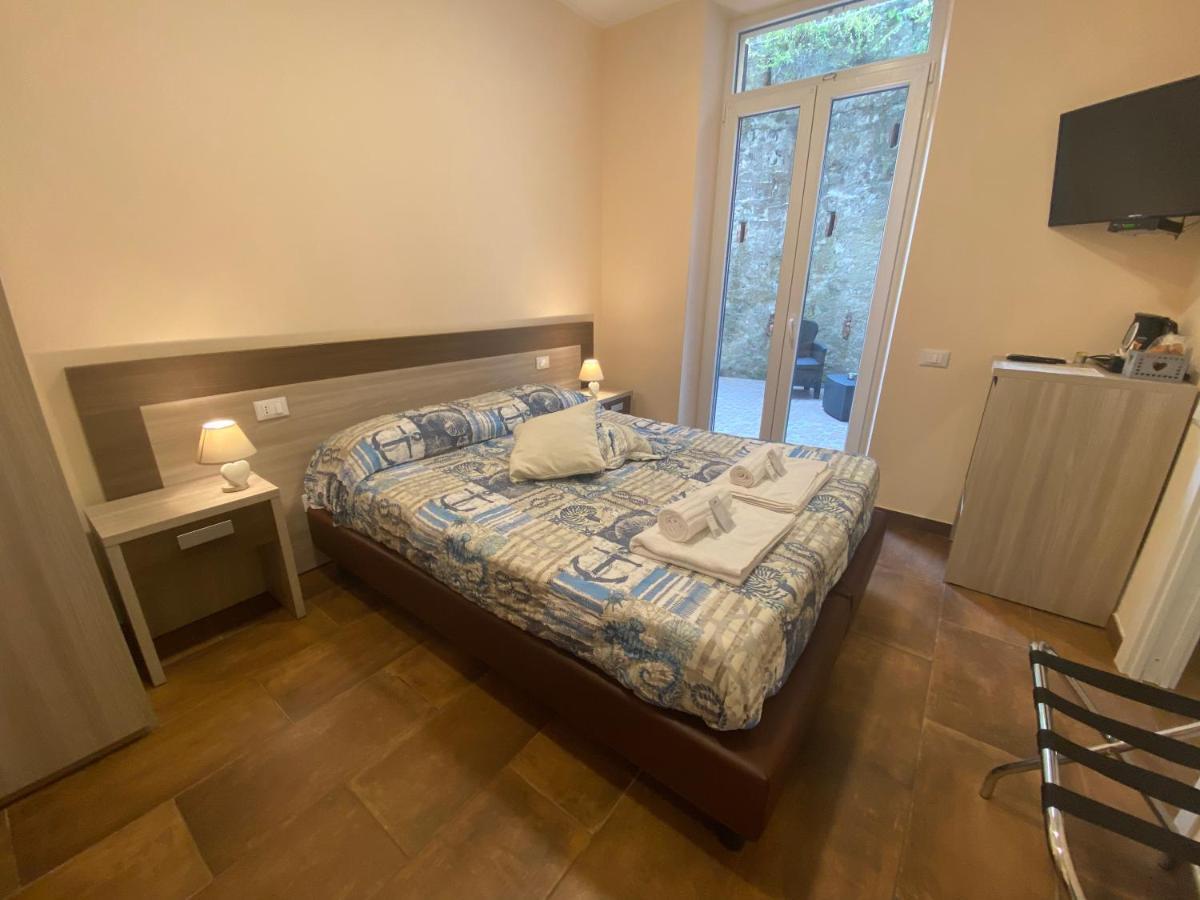 Good Night Moon Hotel La Spezia Luaran gambar