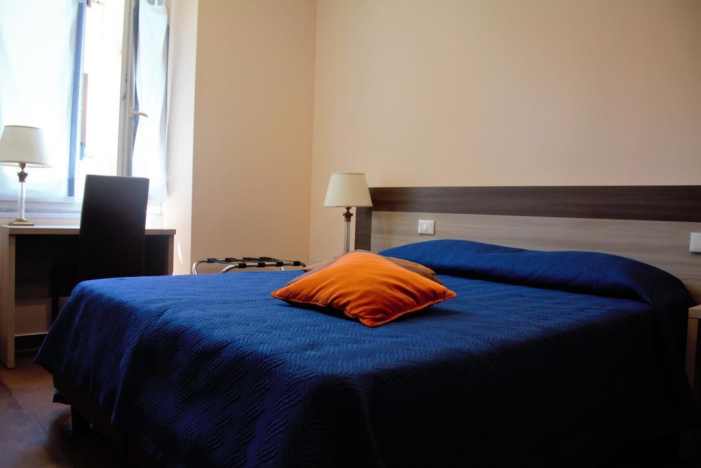 Good Night Moon Hotel La Spezia Luaran gambar